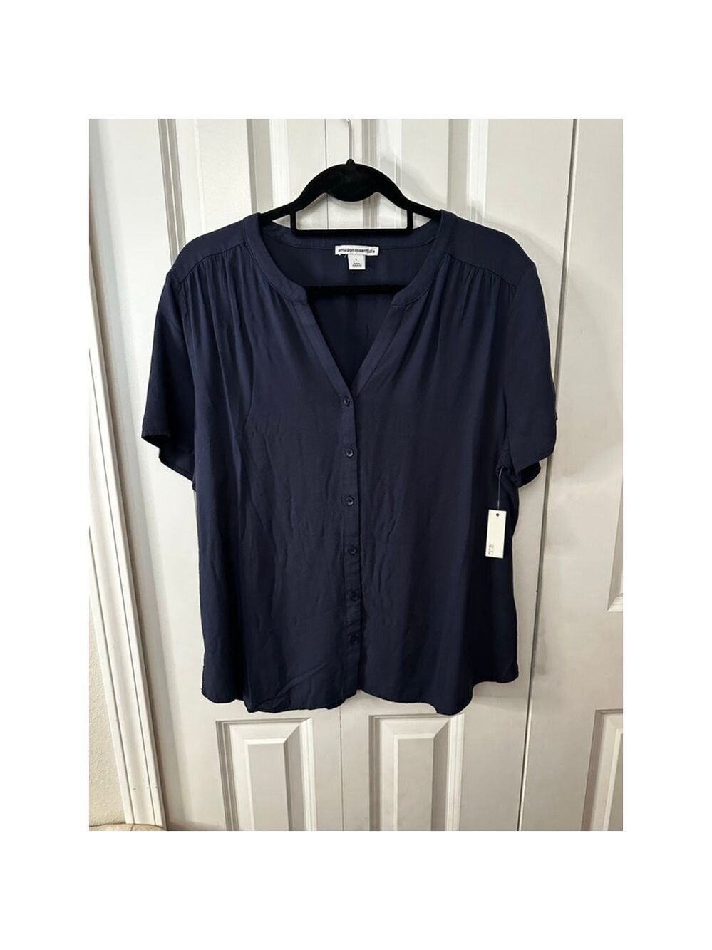 Amazon Essentials Navy Short Sleeve Button Down Shirt L